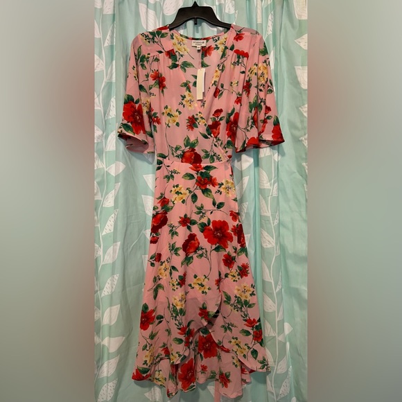 Studio B Dresses & Skirts - Studio B Orna Wrap dress